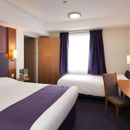 Premier Inn 基德明斯特 外观 照片