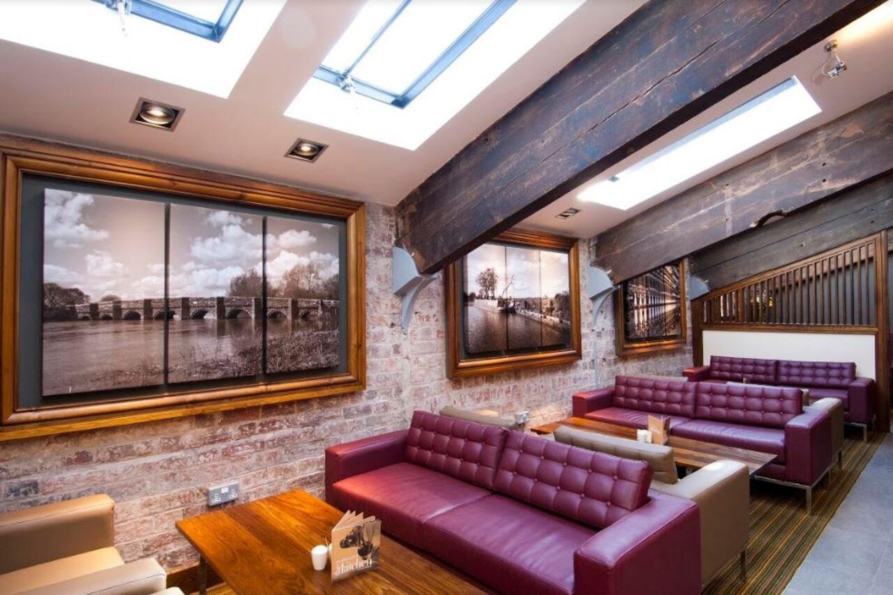 Premier Inn 基德明斯特 外观 照片