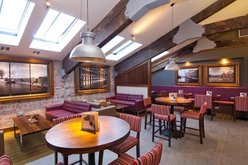 Premier Inn 基德明斯特 外观 照片