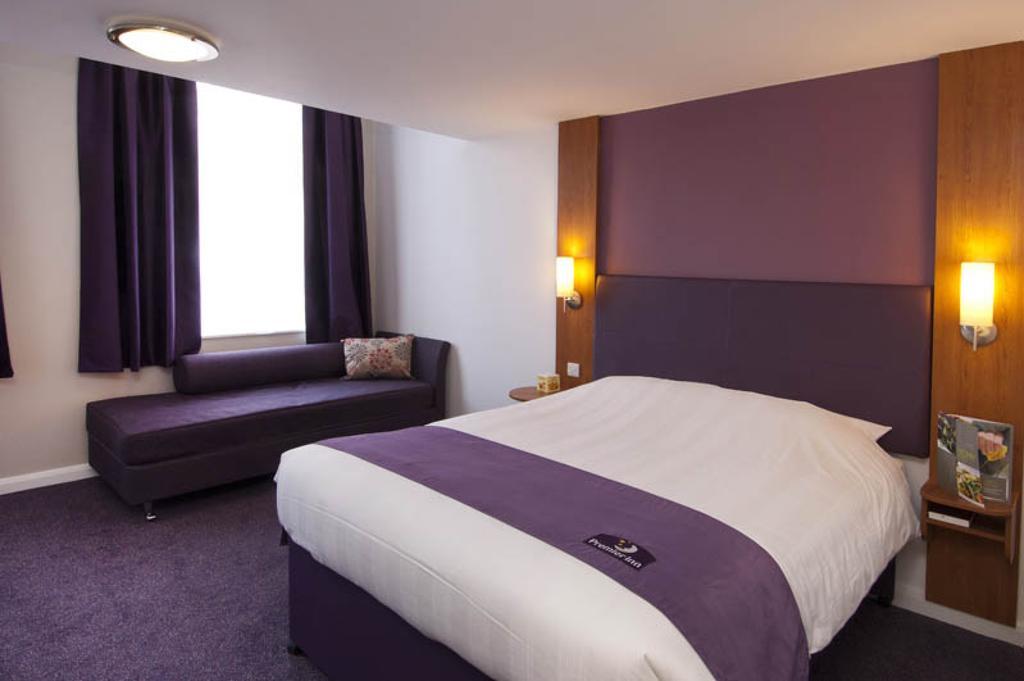 Premier Inn 基德明斯特 外观 照片