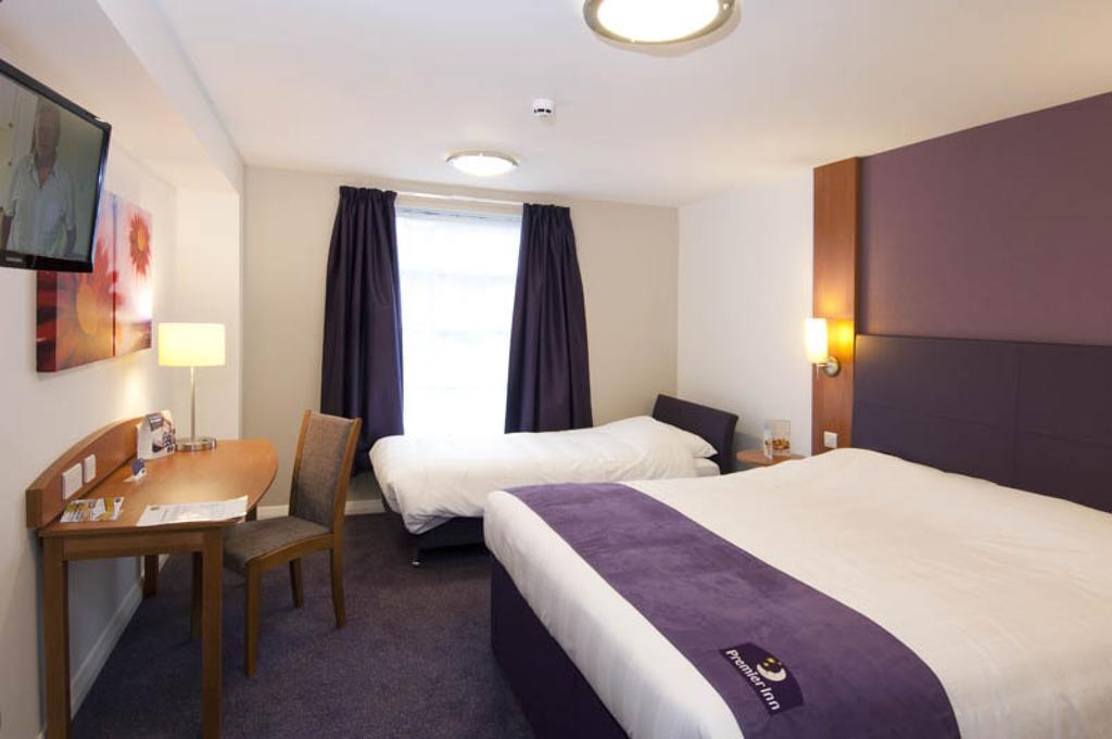 Premier Inn 基德明斯特 外观 照片