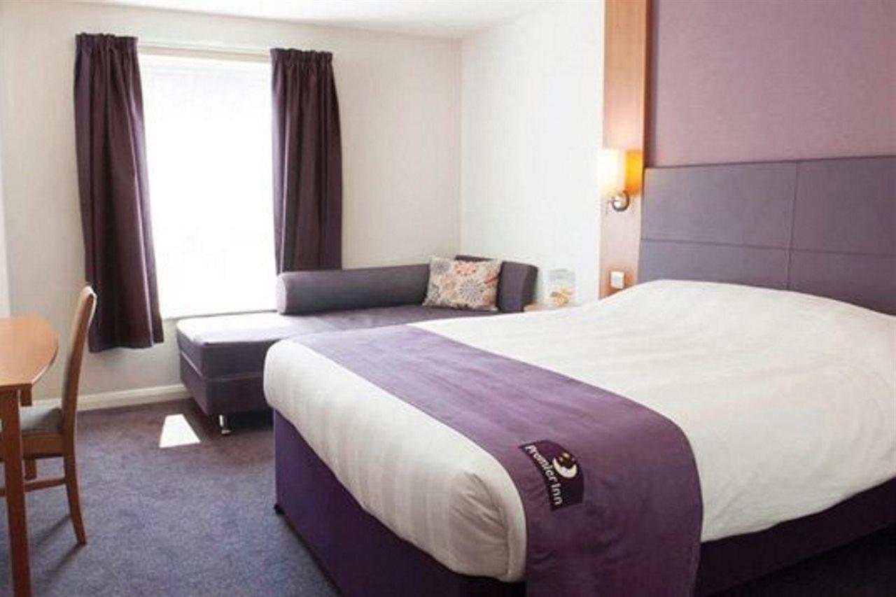 Premier Inn 基德明斯特 外观 照片